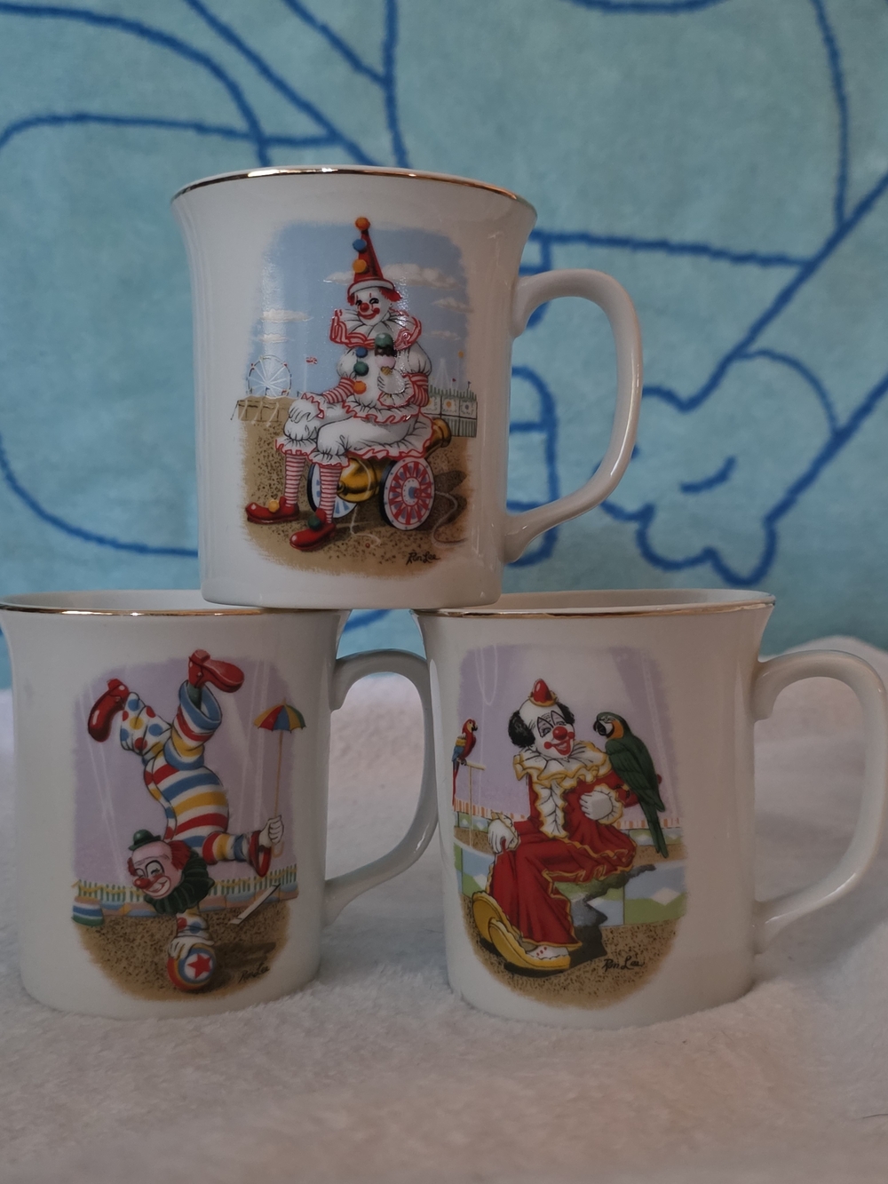 VINTAGE 1984 Set (3) World Of Clowns Coffee Cups Royal Manor Porcelain Japan